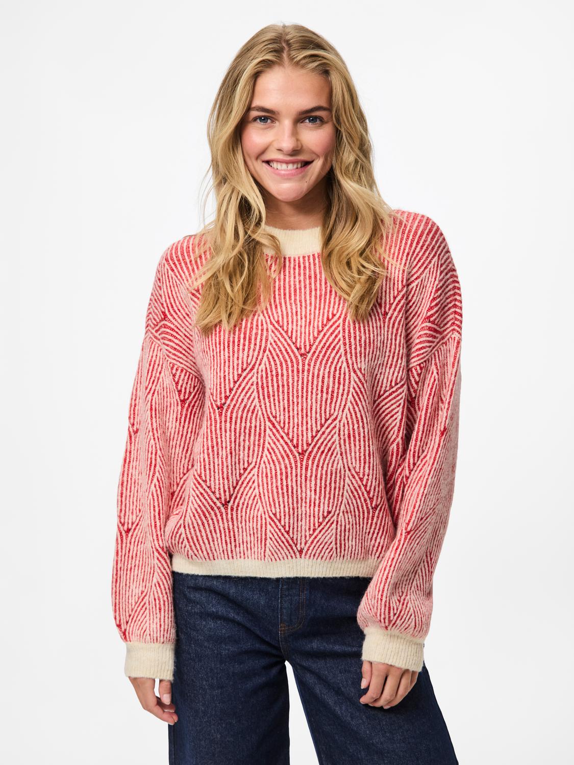 model_shot-front